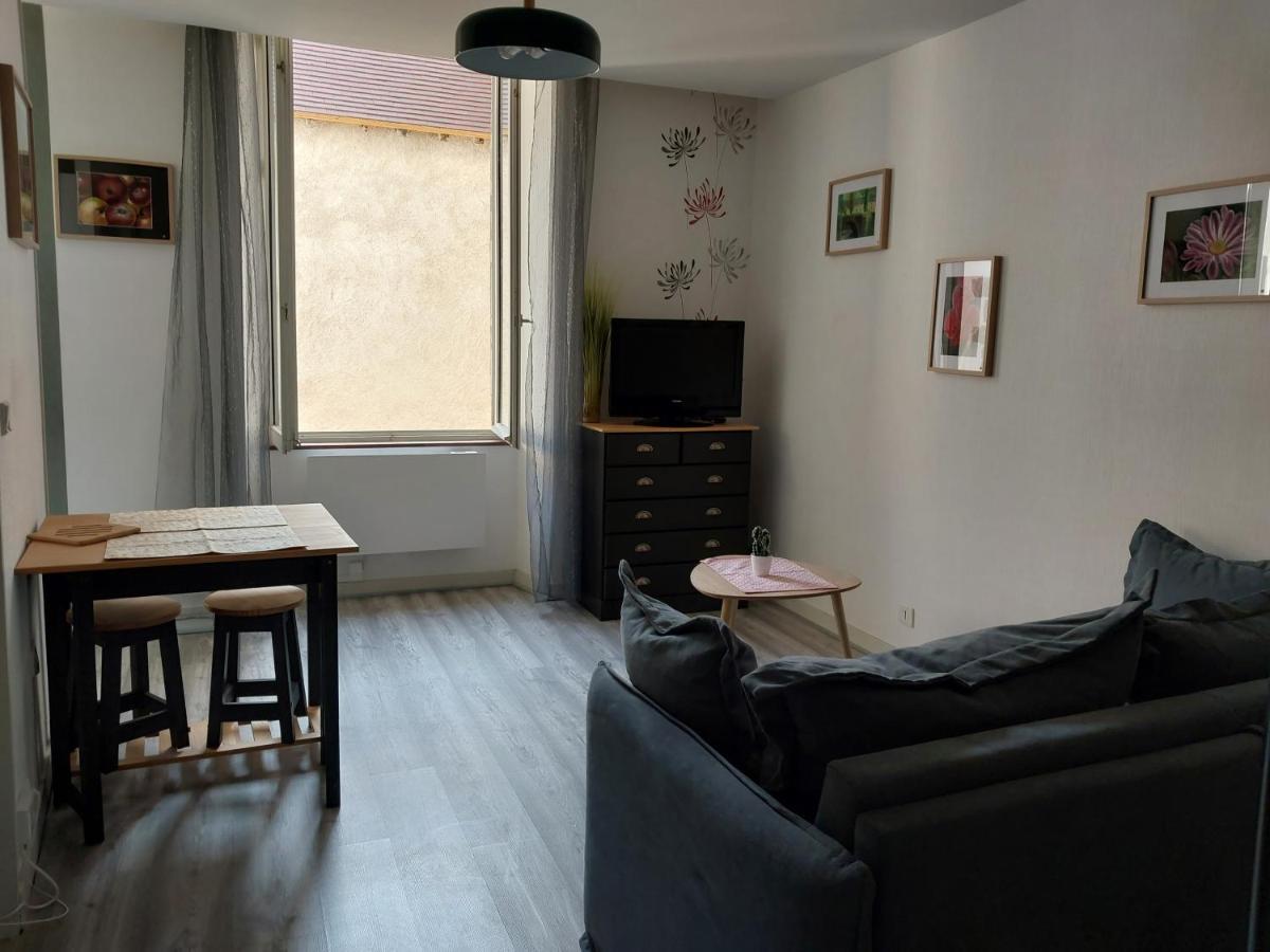 Appartement Studio Le Beaufort, Wifi, Fibre à La Châtre Extérieur photo